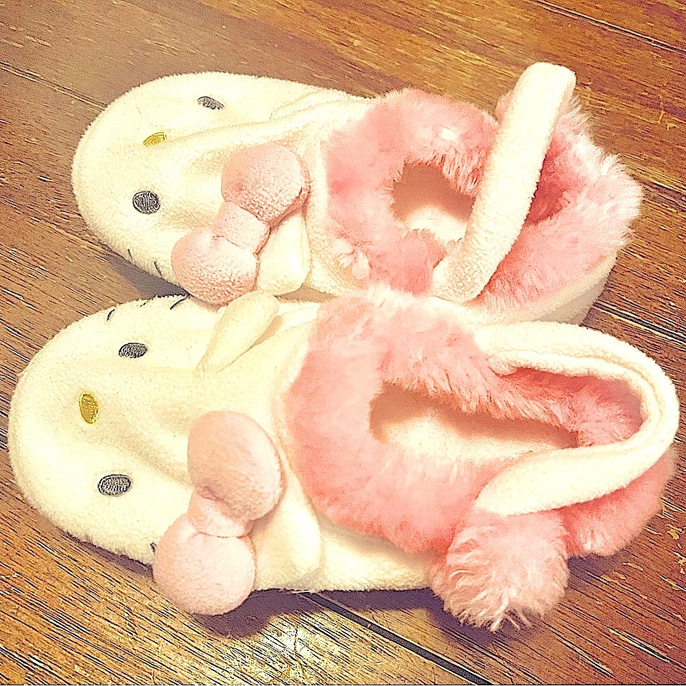 HK Hello Kitty Sanrio Fleece Ballet Shoes Slippers Bow Pink Fur Toddler Baby 7-9